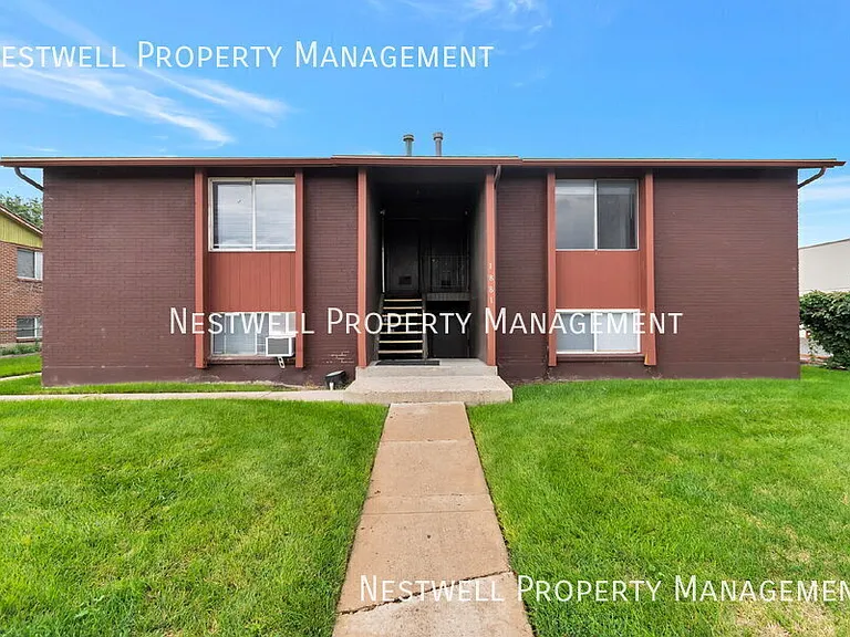 1881 W Lake Park Dr #4 — Photo 16