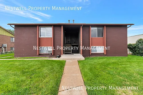1881 W Lake Park Dr Photo 1