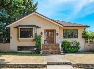 3778 Triumph St, Burnaby, BC V5C1Y4