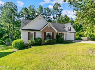 38 Commonwealth Ct, Cameron, NC 28326