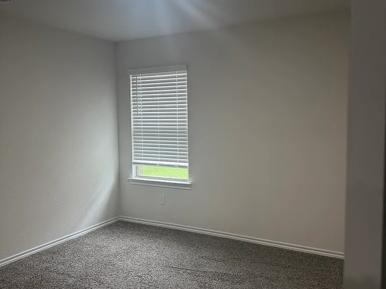 711 Cistern Way — Photo 4