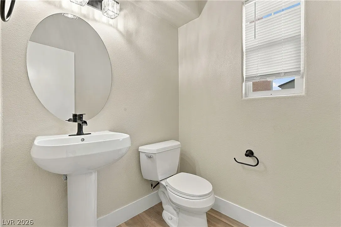 3 bed, 2.5 bath, 1284 sqft, $2,450 — Photo 4