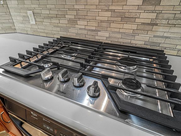 5th image of 7096 NE Stonewater St