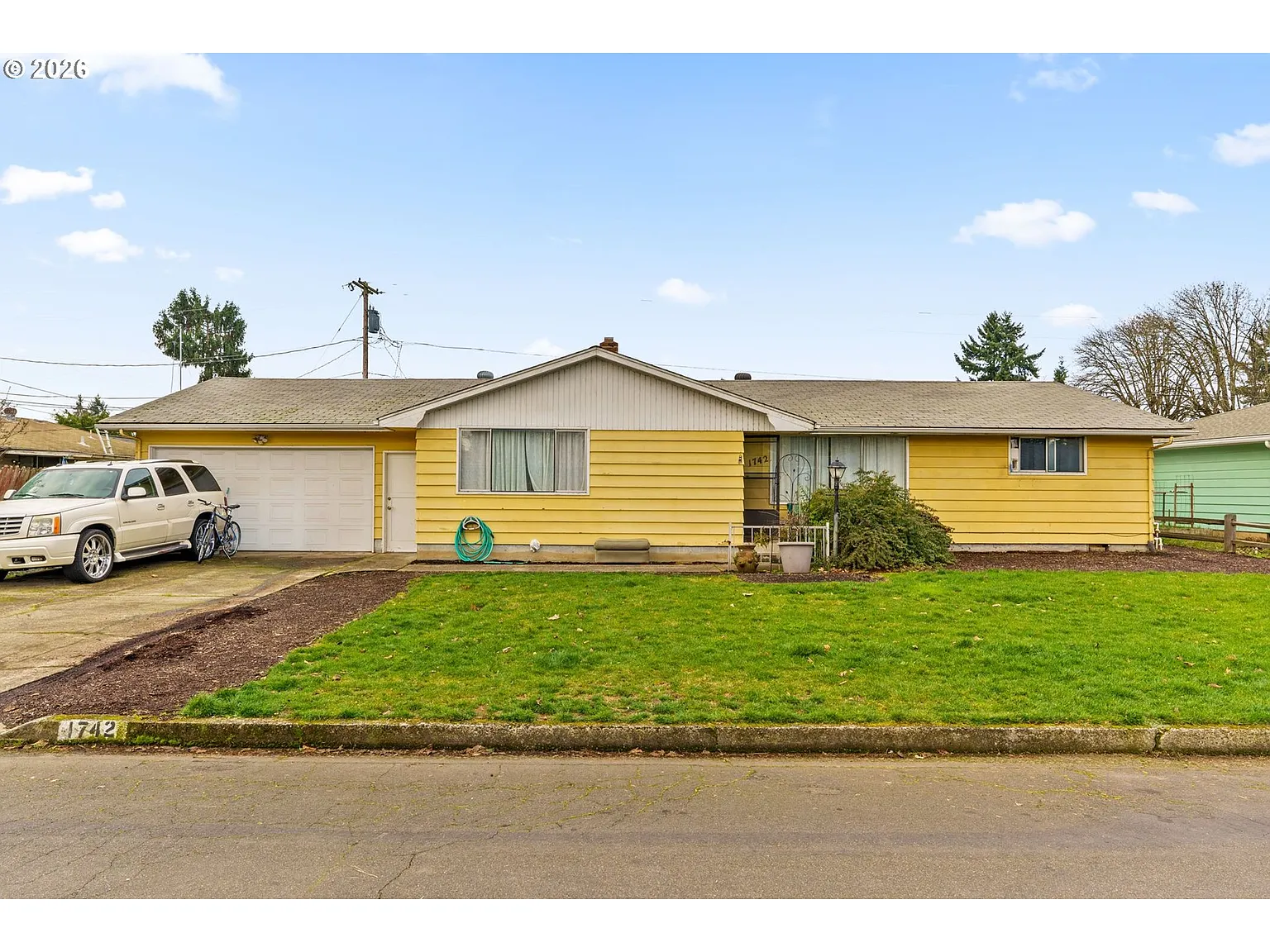 1742 Maywood Ave photo 1