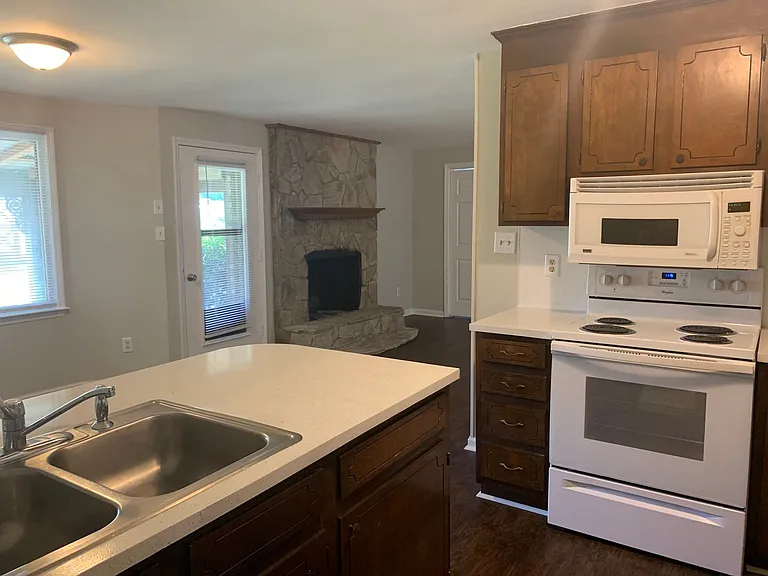 2995 Wonderland Ln — Photo 5