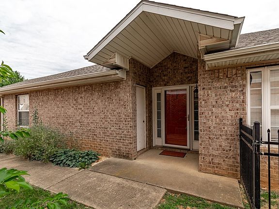 3rd image of 11032 N Rose Ct