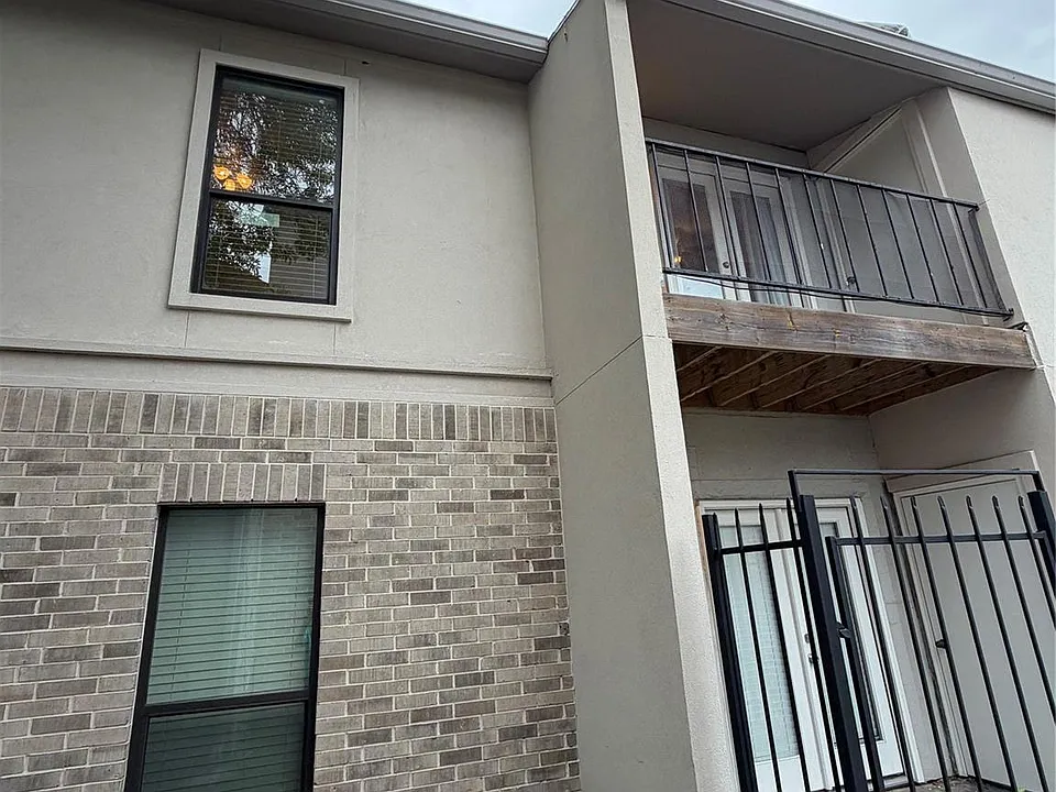 2425 Augusta Dr #36