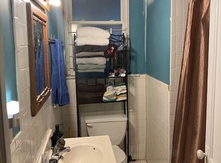1343 W North Shore Ave APT 1, Chicago, IL 60626