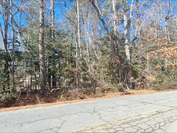 0 Coachpoint Rd, Hartfield, VA 23071