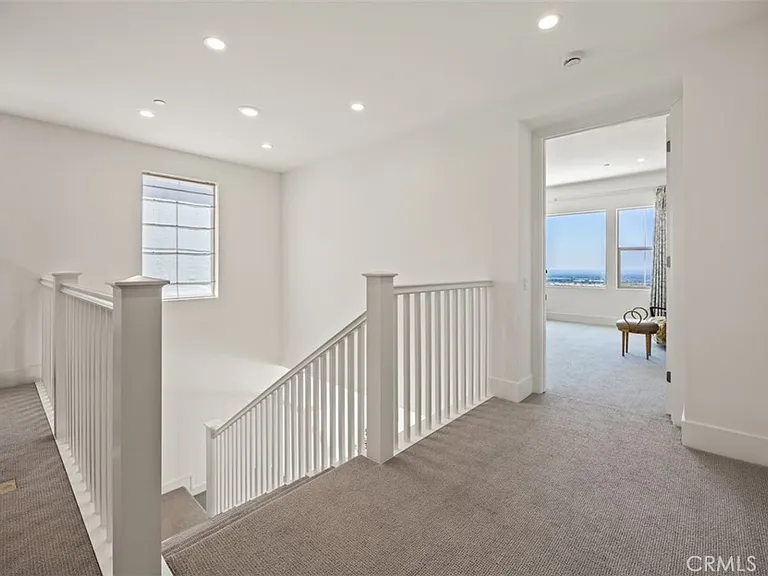 135 Oakstone — Photo 19