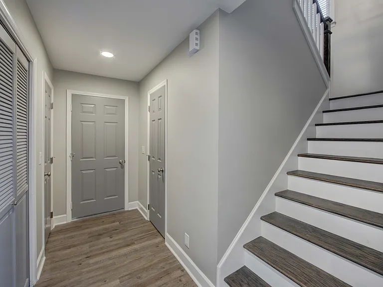 1129 W Main St #4 — Photo 12