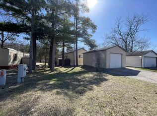70 Falling Creek Cir, Janesville, WI