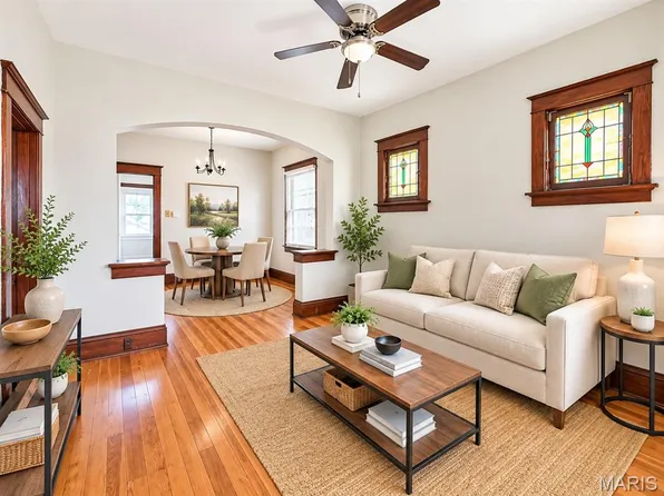 4640 Ray Ave, Saint Louis, MO 63116