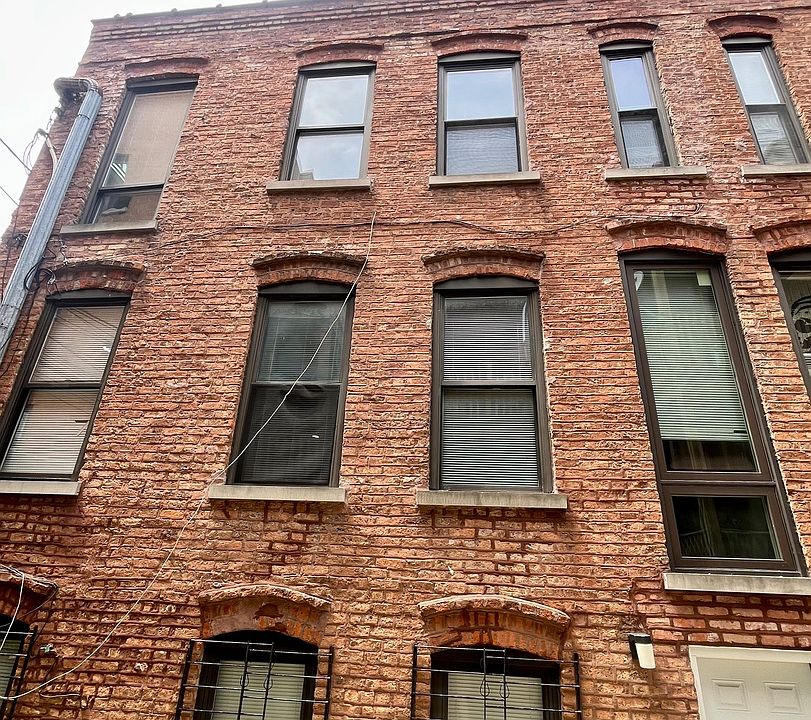 1st image of 610 N May St