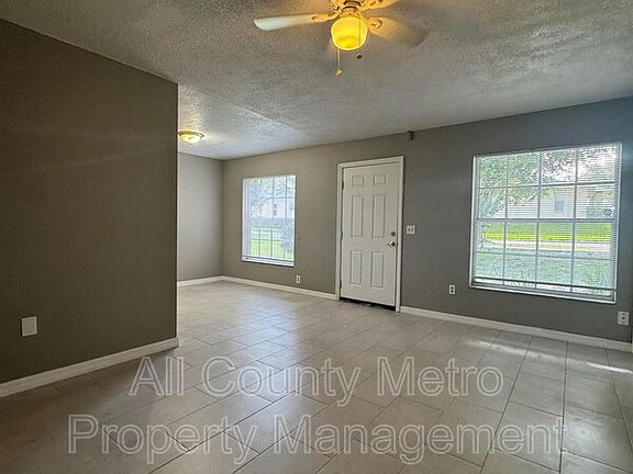 2nd image of 415 Apopka Hills Cir