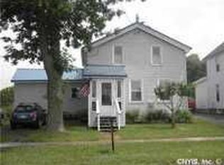 303 E Main St, Sackets Harbor, NY 13685