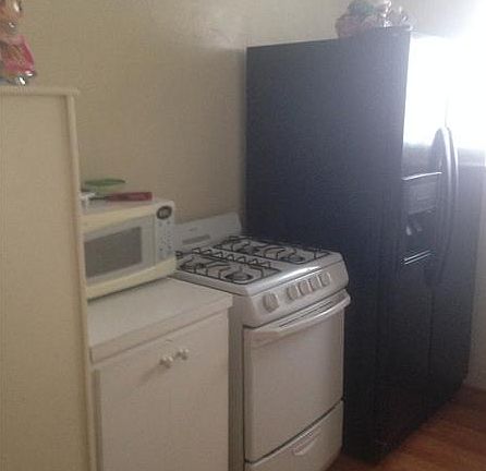 5th image of 1000 Biarritz Dr