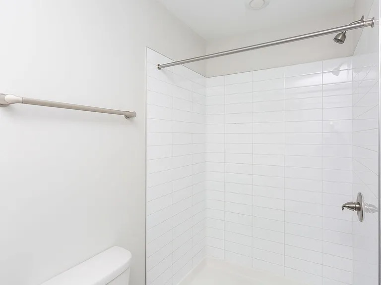 815 Park Ave — Photo 19