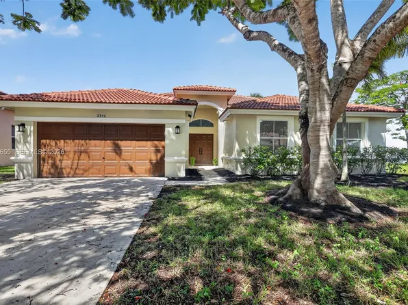 2342 NW 184th Ter, Hollywood, FL 33029