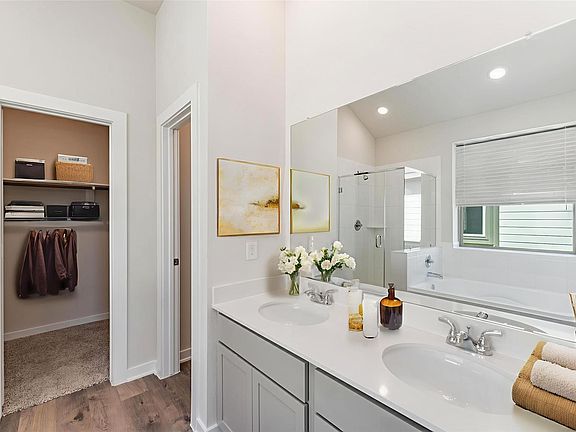 6th image of this home