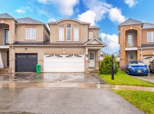 700 Rossellini Dr, Mississauga, ON L5W 1L1