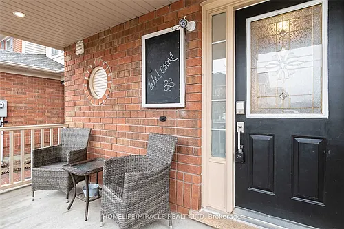 680 Hamilton Cres Photo 1