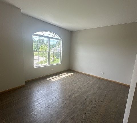 3rd image of 36 Burnette Dr