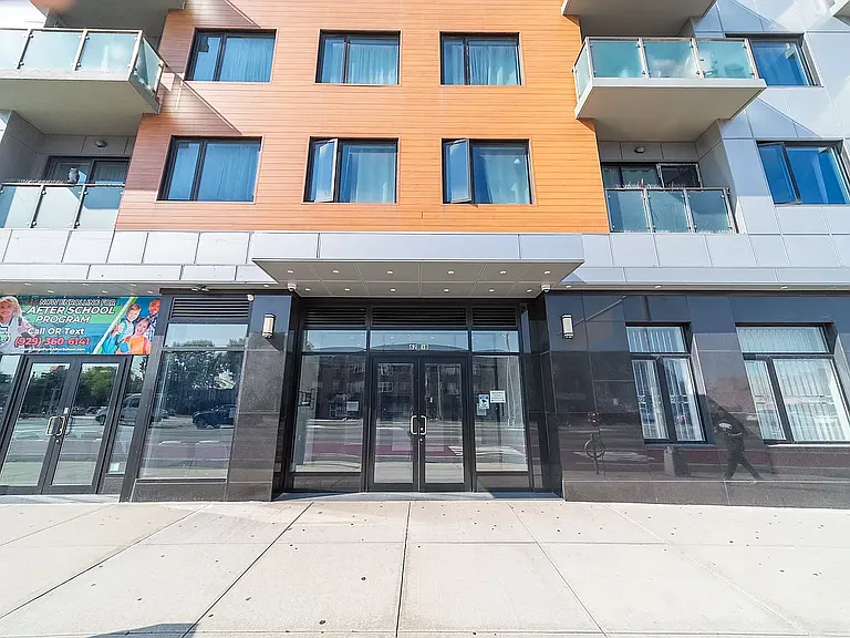 6298 Woodhaven Blvd #4 — Photo 1