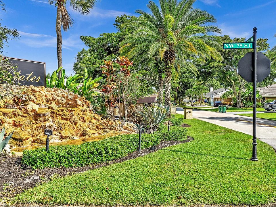 1st image of 8640 Banyan Court