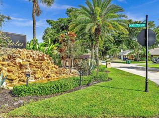 8640 Banyan Ct, Tamarac, FL 33321