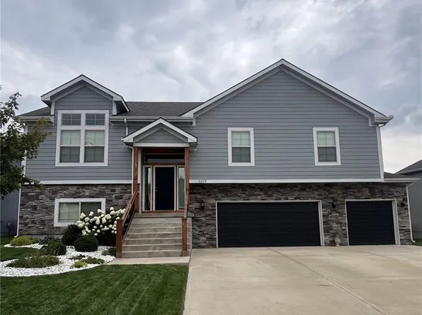 16029 Craig St, Basehor, KS 66007
