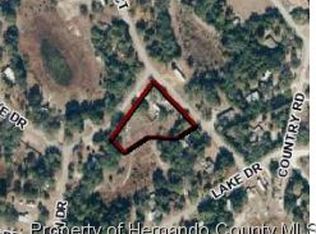 7307 Westview Ct, Weeki Wachee, FL 34613