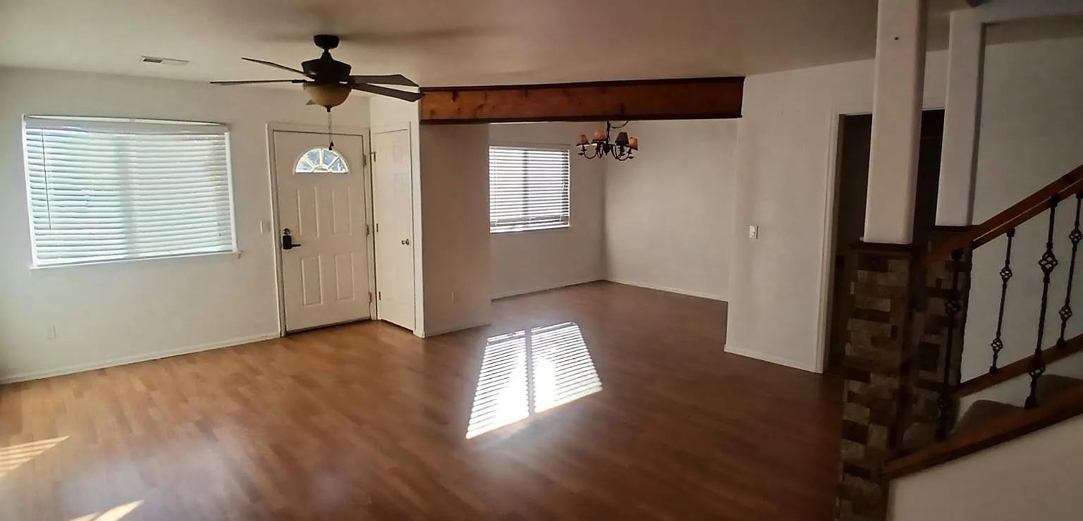 3 bed, 1416 sqft, $2,200 — Photo 3