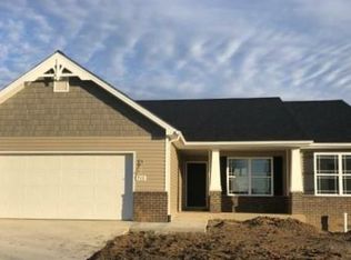 908 Chesapeake Junction Ln, Fairview Heights, IL 62208