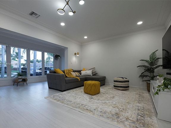 5th image of 1623 Jackson St #0