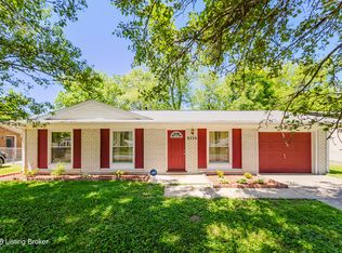 8226 Afterglow Dr, Louisville, KY 40214