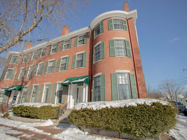 77 Broadway, Bangor, ME 04401