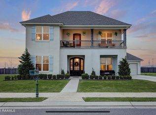 1095 The Lake Dr, Broussard, LA 70518