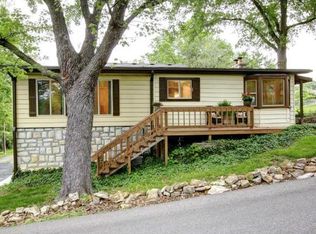 200 Anchor Cir, Lake Tapawingo, MO 64015