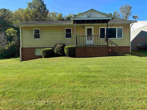 1899 W Herring Rd, Masontown, WV 26542