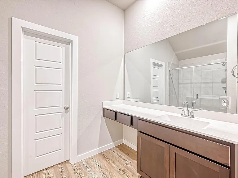2611 Westward Hill Dr — Photo 37