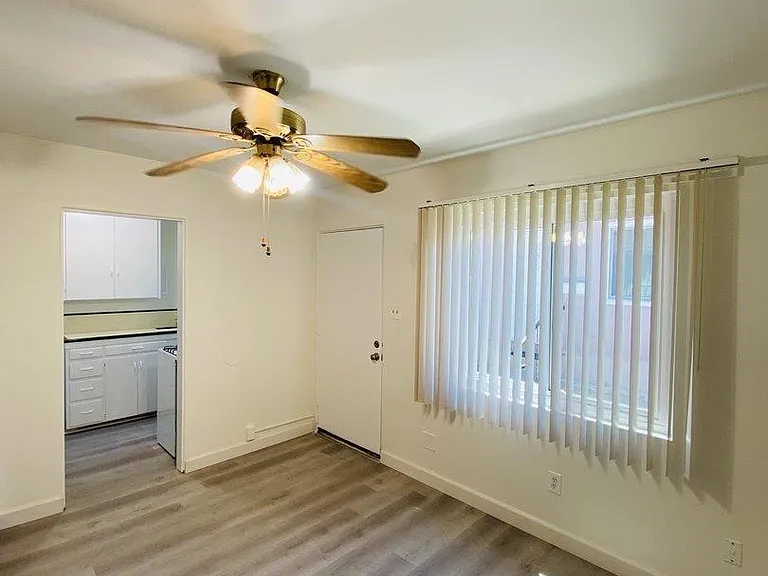8835 La Mesa Blvd #C — Photo 12