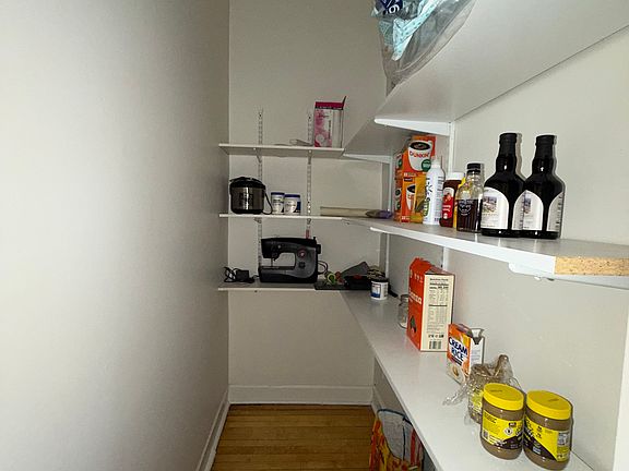 5th image of 852 N Christiana Ave #2