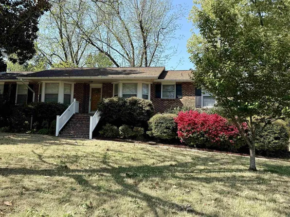 7611 Chadwell Rd SW, Huntsville, AL 35802