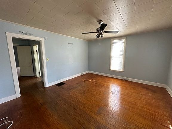 2nd image of 37 W Jagoe St