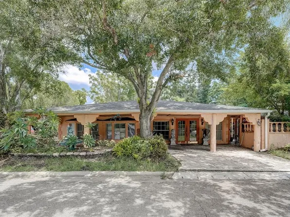 4601 Burkett Cir, Tampa, FL 33634