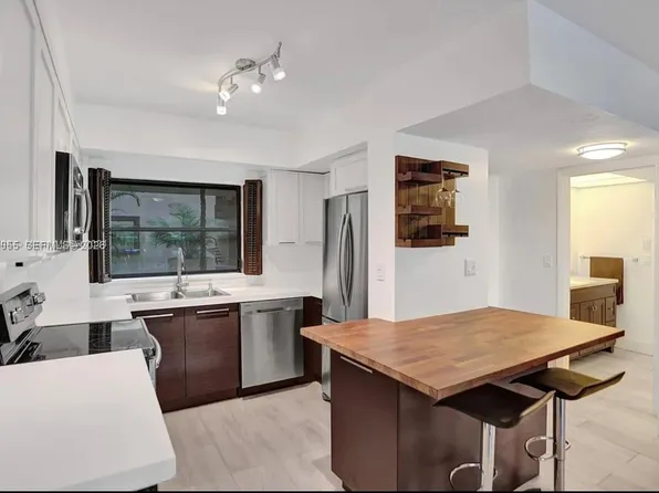 6060 S Falls Circle Dr APT 205, Fort Lauderdale, FL 33319