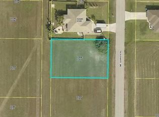 1022 NE Juanita Pl, Cape Coral, FL 33909