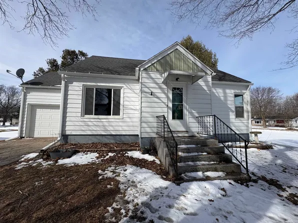 329 N 1st St, Bonduel, WI 54107