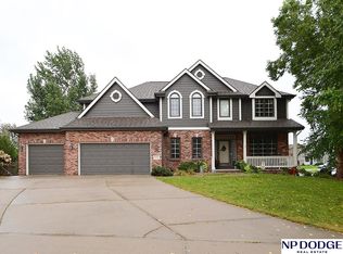 2110 Aberdeen Plz, Papillion, NE 68133